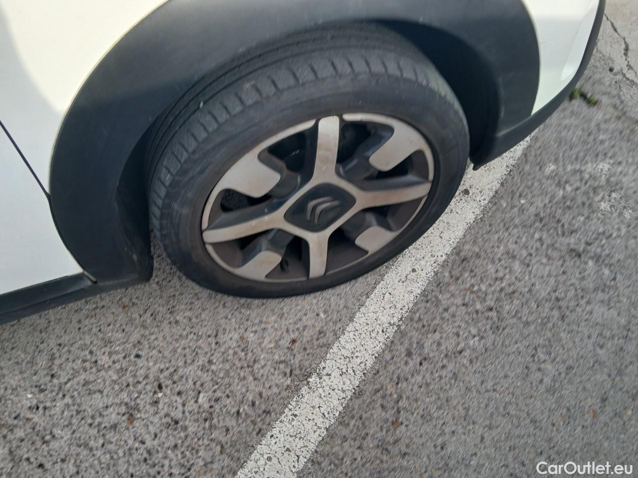  Citroen  C4 Cactus  Shine 1.2 PureTech 110CV E6dT #29