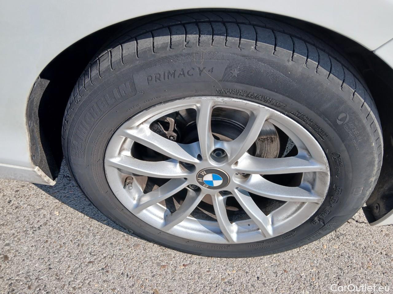  Bmw  Serie 1  Berlina 5p 116i 1.5 110CV E6 #40