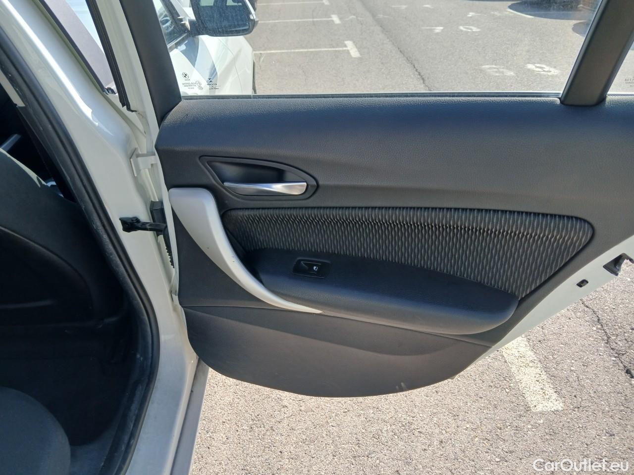  Bmw  Serie 1  Berlina 5p 116i 1.5 110CV E6 #5