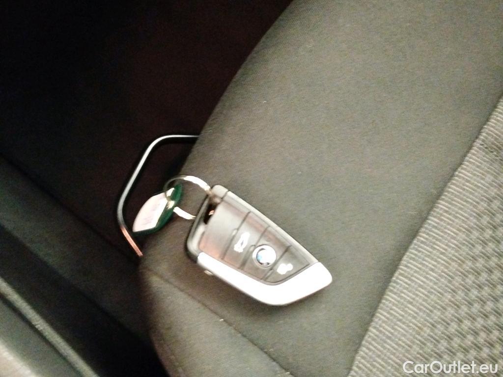 Bmw  X1 BMW  / 2019 / 5P / todoterreno sDrive16d #1