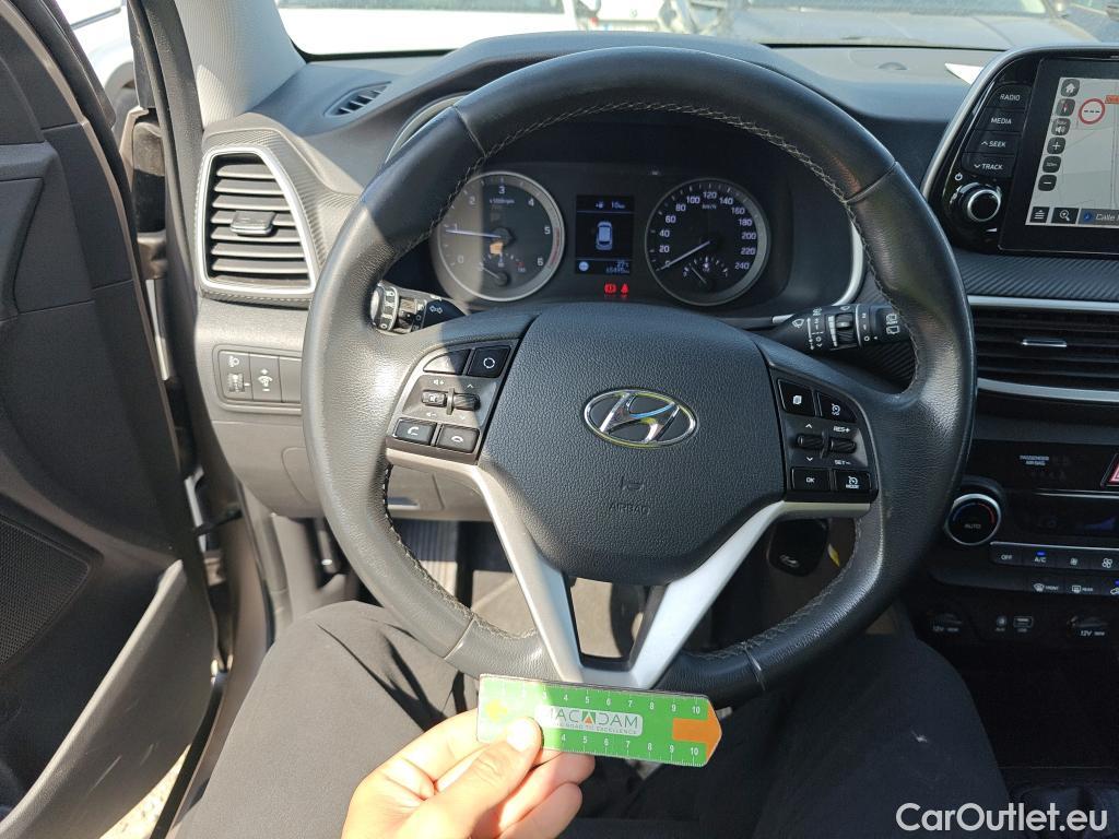  Hyundai  Tucson HYUNDAI  / 2018 / 5P / todoterreno  CRDI 1.6 116CV 48V 4X2 SLE SKY(SL)(SP) #45