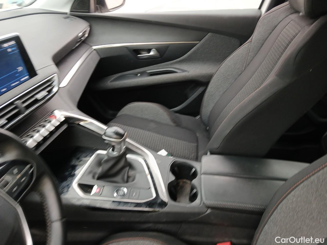  Peugeot  3008  Active Pack 1.5 HDi 130CV E6d #1