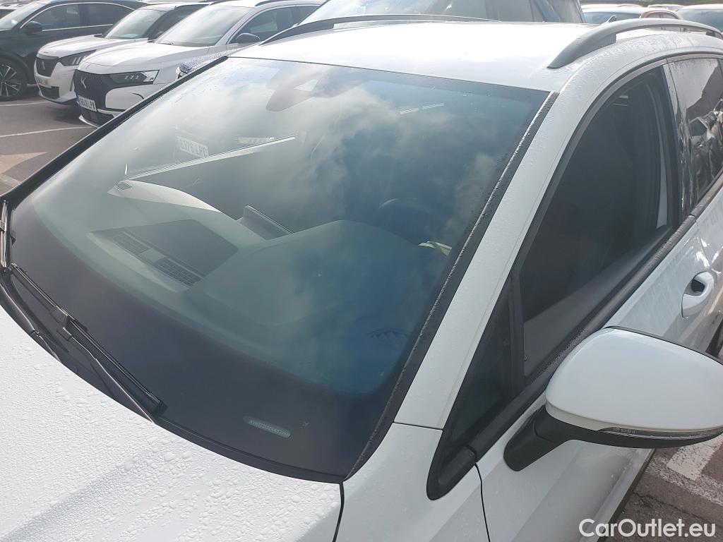  Volkswagen  Golf  VIII Variant R-Line 2.0 TDI 150CV E6d #1