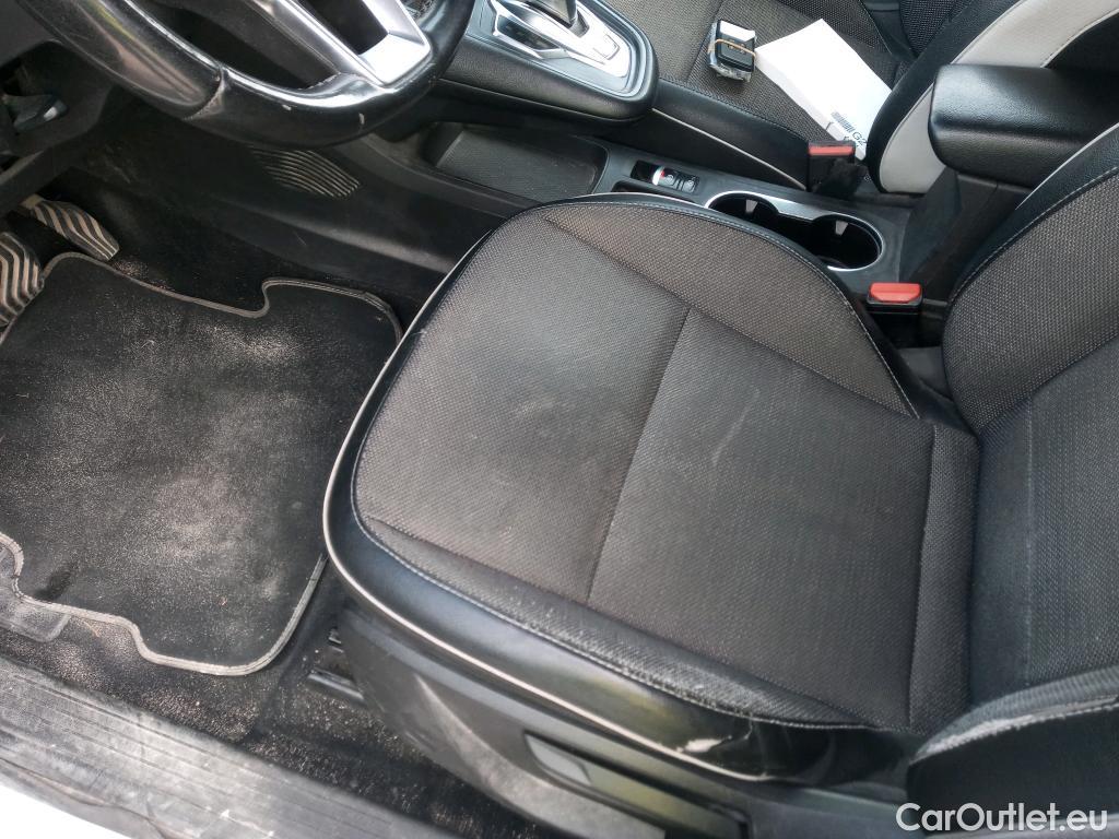  Renault  Captur  II Zen 1.6 E-TECH Plug-in 160CV ATV E6d #16