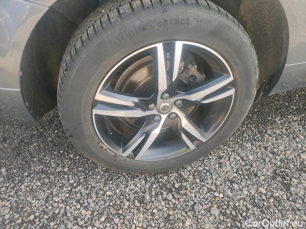 Volvo  XC60  R Design Plug-In Hybrid AWD 2.0 T8 Twin Engine 390CV E6dT #7