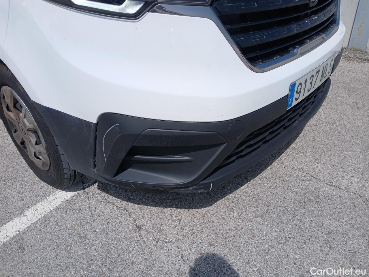  Renault  Trafic  III Combi L1H1 3 0t (8/9 Sitze) Authentic 2.0 dCi 110CV 8 Plazas E6d #3