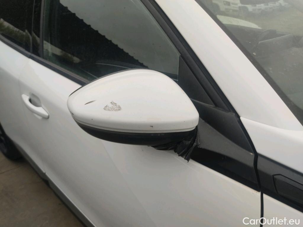 Peugeot  2008  Allure Pack 1.5 HDi 110CV E6d #3