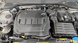  Volkswagen  Golf  2.0 TDI SCR Life Variant #11