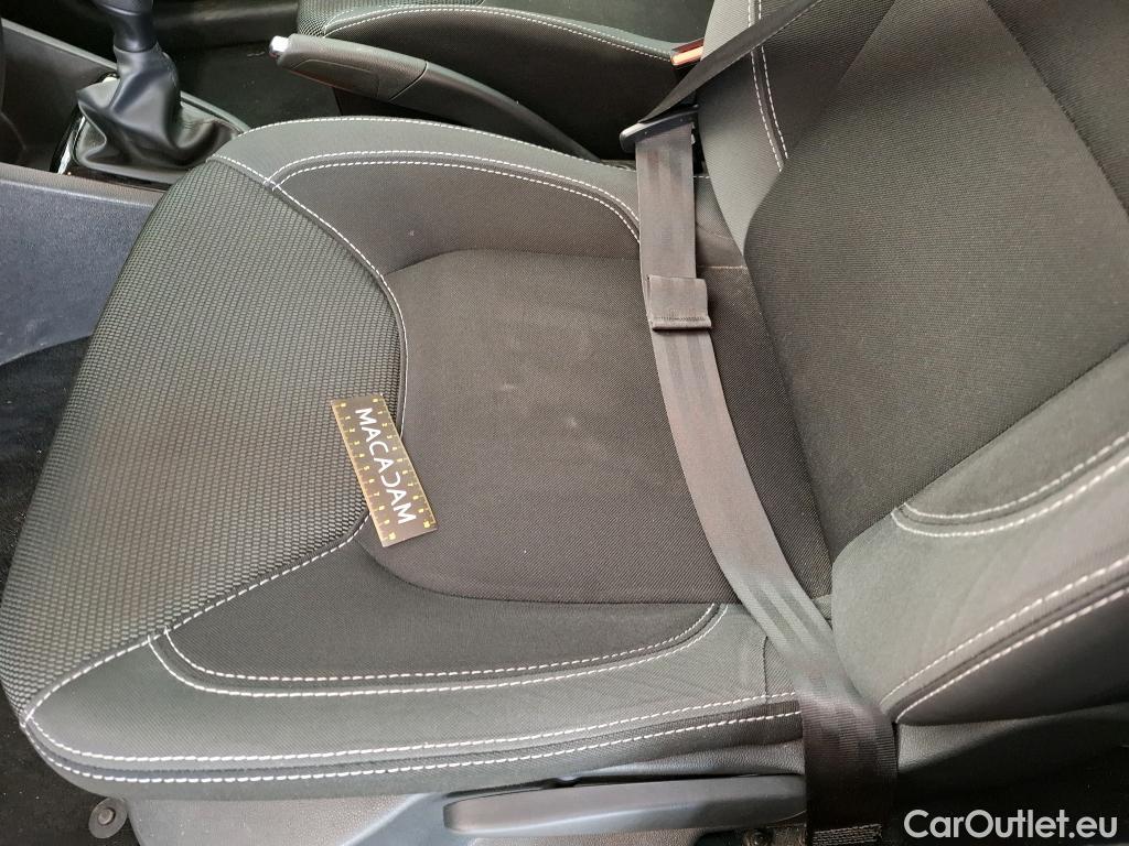  Renault  Clio  IV Business 0.9 TCe 90CV BVM5 E6 #23