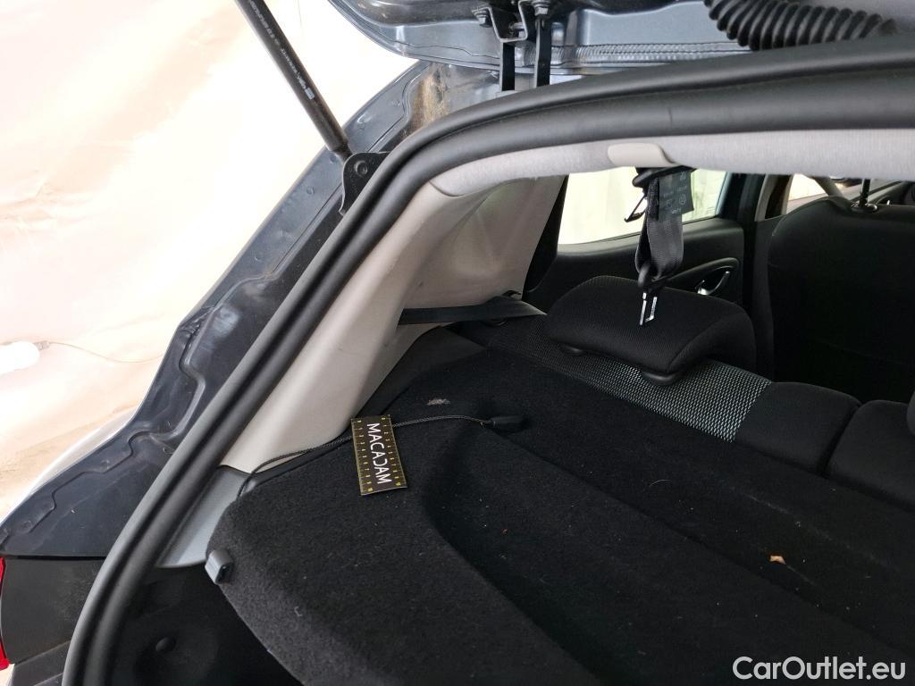  Renault  Clio  IV Business 0.9 TCe 90CV BVM5 E6 #9