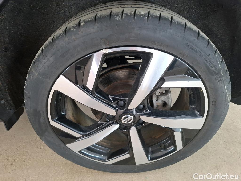  Nissan  Qashqai NISSAN  / 2017 / 5P / Crossover 1.3 DIG-T 140 Tekna #2