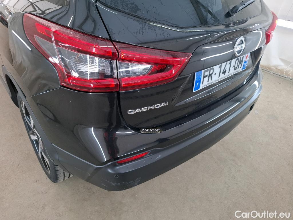  Nissan  Qashqai NISSAN  / 2017 / 5P / Crossover 1.3 DIG-T 140 Tekna #70