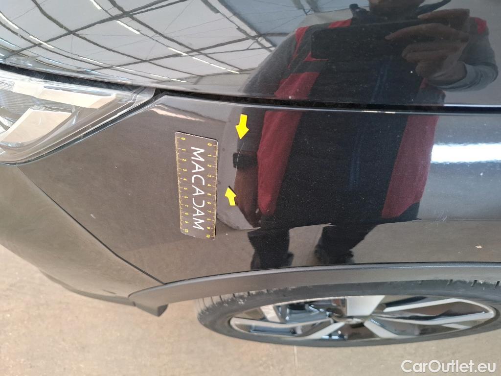  Nissan  Qashqai NISSAN  / 2017 / 5P / Crossover 1.3 DIG-T 140 Tekna #79