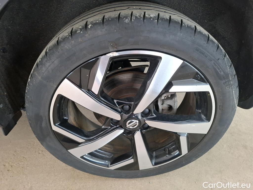  Nissan  Qashqai NISSAN  / 2017 / 5P / Crossover 1.3 DIG-T 140 Tekna #15