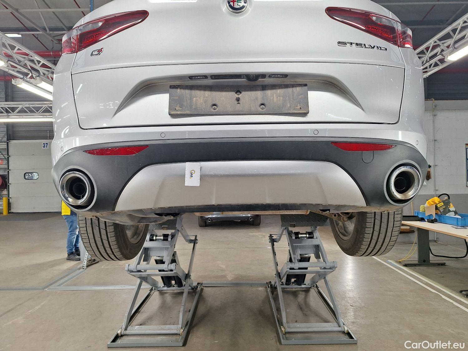  Alfa Romeo   STELVIO Alfa Romeo, '17, Alfa Romeo 2.2 D 210 Lusso AWD 5d #9