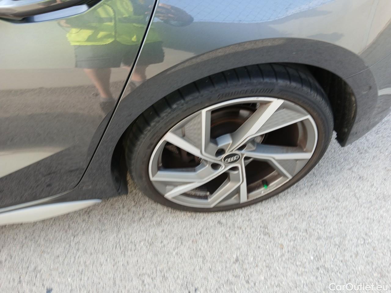  Audi  A3 AUDI  / 2020 / 5P / berlina con portón Sportback S line 35 TFSI 110kW S tronic #5