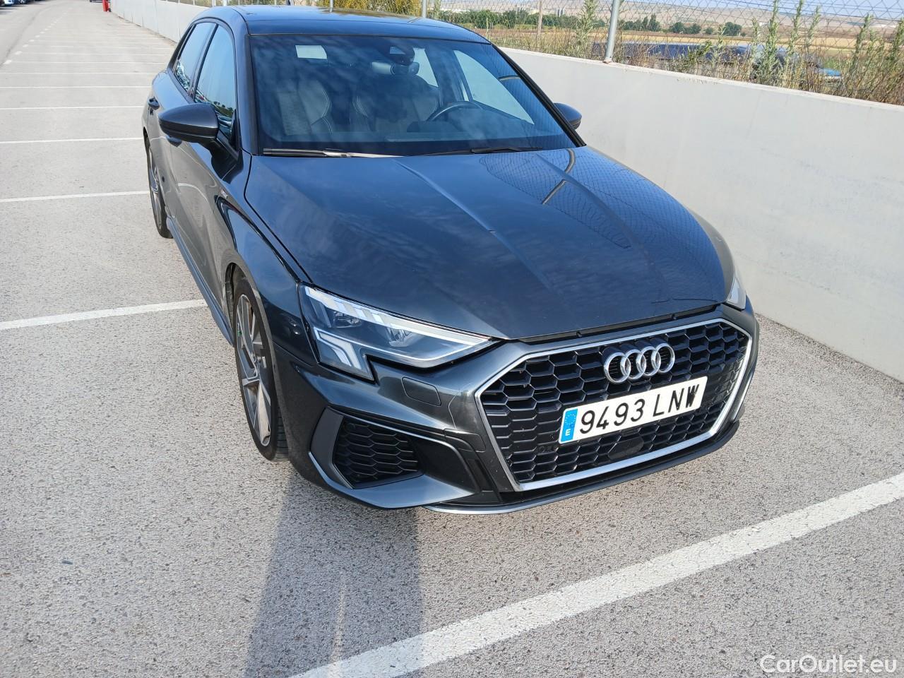  Audi  A3 AUDI  / 2020 / 5P / berlina con portón Sportback S line 35 TFSI 110kW S tronic #10