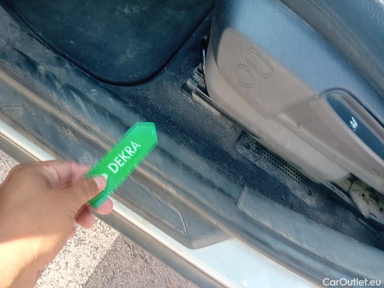  Bmw  X1 BMW  / 2019 / 5P / todoterreno sDrive18d #2