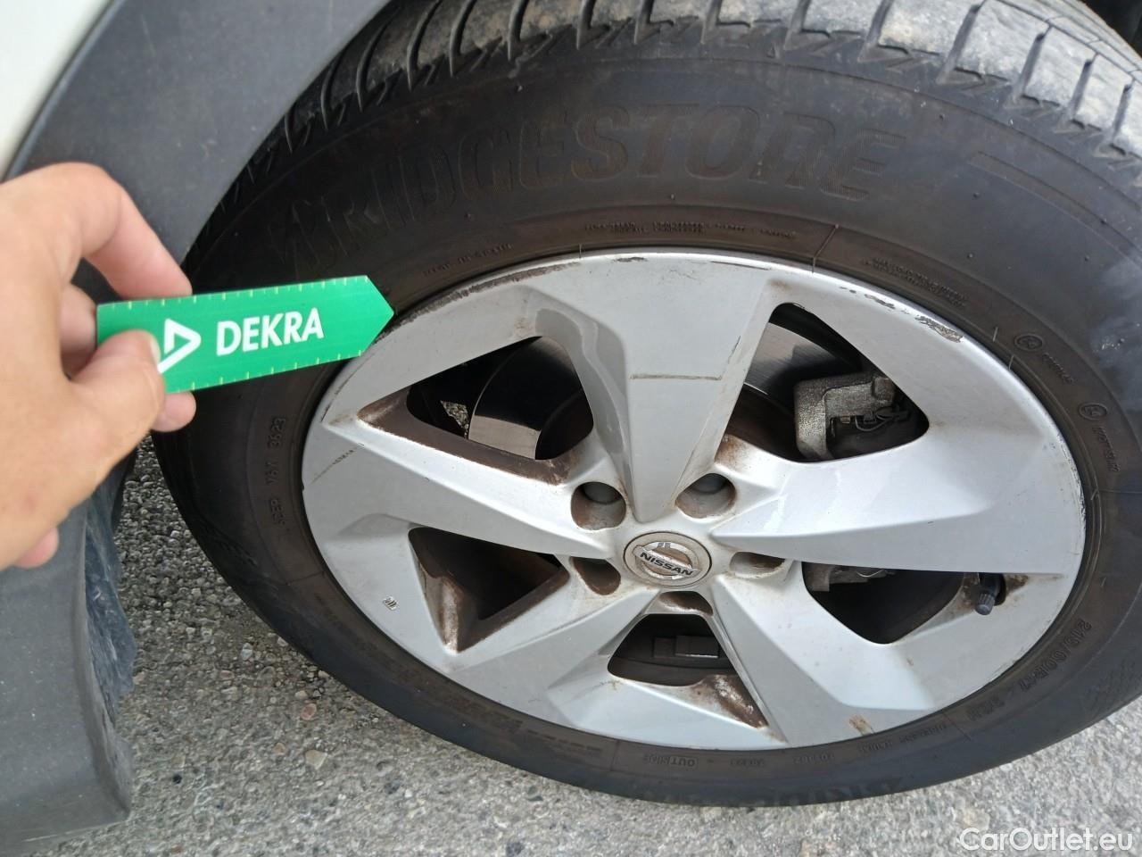  Nissan  Qashqai NISSAN  / 2017 / 5P / todoterreno DIG-T 103 kW (140 CV) E6D ACENTA (AC) #45