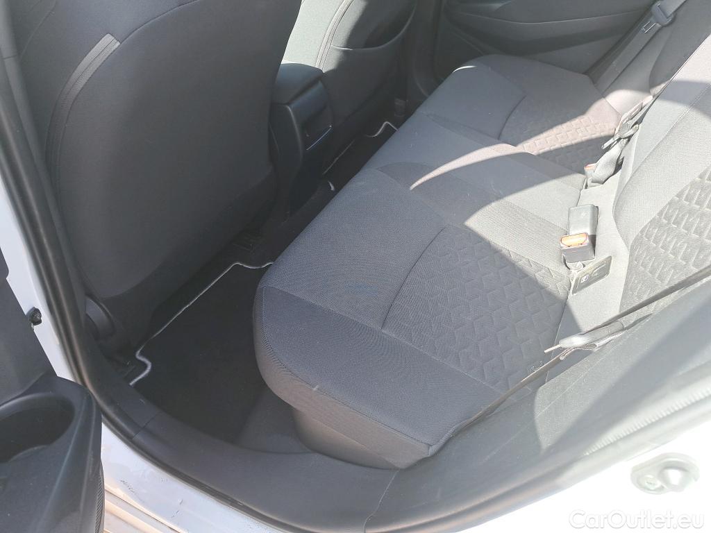  Toyota  Corolla TOYOTA  1.8 125H ACTIVE TECH E-CVT #21