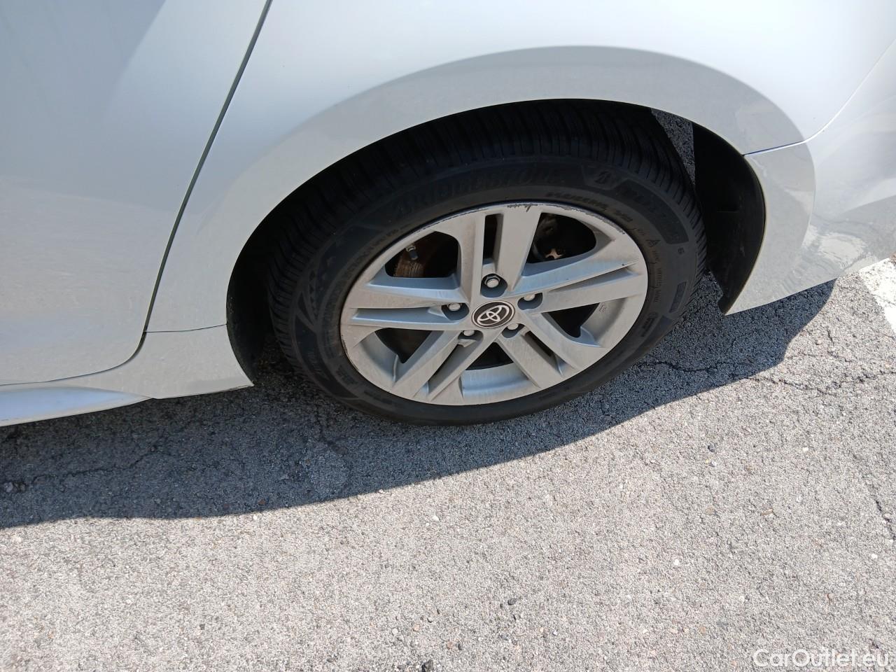  Toyota  Corolla TOYOTA  / 2019 / 5P / familiar 1.8 125H BUSINESS PLUS E-CVT TOU SPORT #9