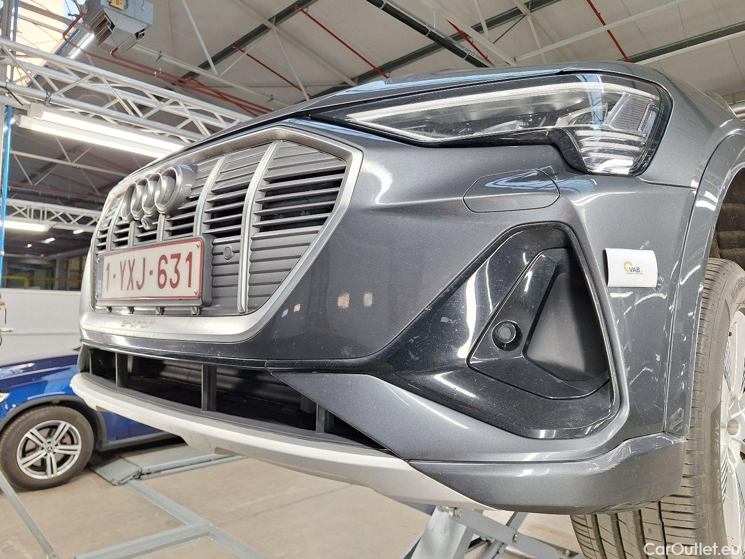  Audi  E-TRON Audi,  '19 BEV, Audi  50 Quattro S-Line 5d #5