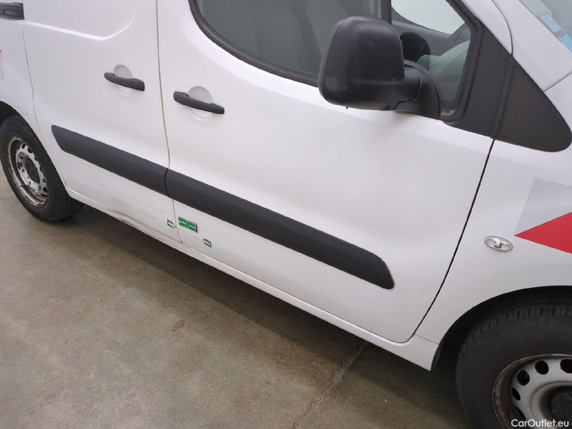  Citroen  Berlingo  Fourgon Club L1 (Court) 1.6 BlueHDi 100CV BVM5 E6 #25