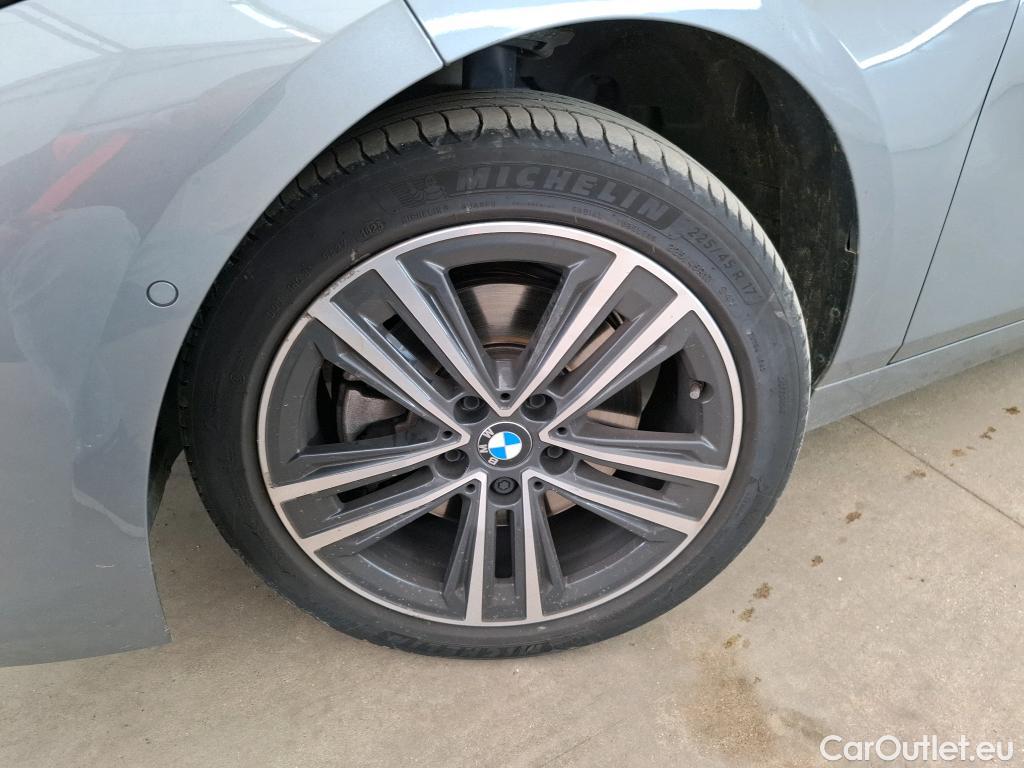  Bmw  Serie 1 BMW Série 1 / 2019 / 5P / Berline 116i DKG7 Business Design #9