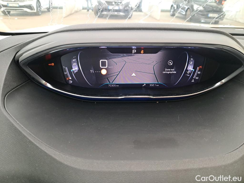  Peugeot  3008  Active Pack 1.5 HDi 130CV E6d #10