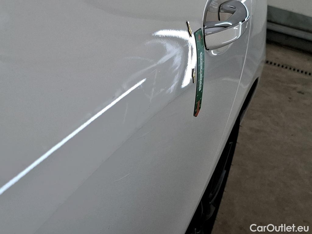  Mercedes  CLA-Klasse MERCEDES-BENZ CLA Coupe / 2019 / 4P / Coupé CLA 200 d AMG Line BA8 #4