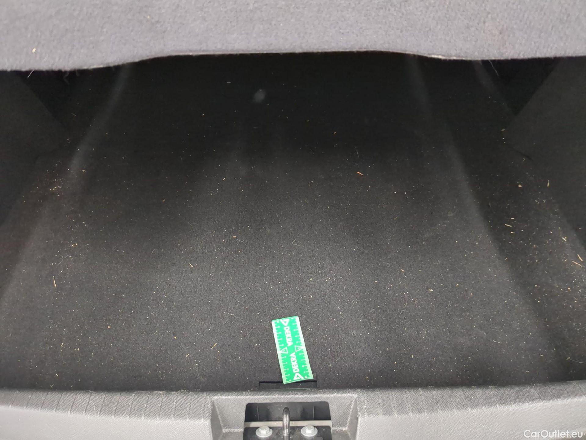  Peugeot  208  Premium 1.2 PureTech 75CV BVM5 E6d #6