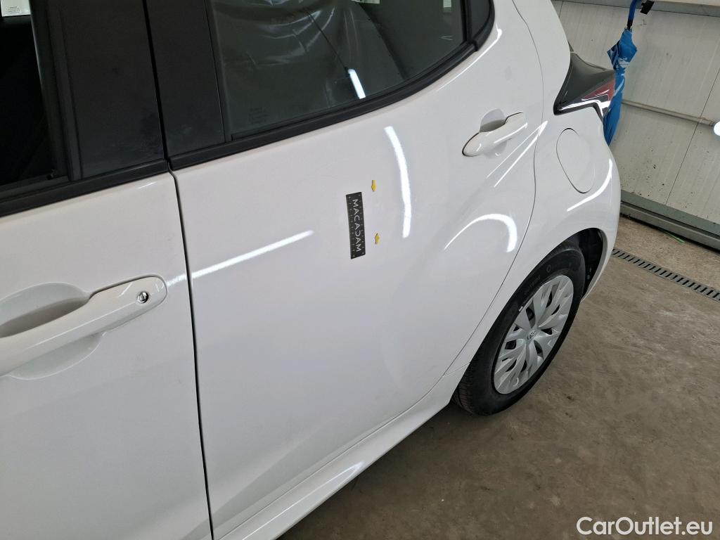  Toyota  Yaris TOYOTA  Hybride / 2019 / 5P / Berline Hybride 116h France Business #13