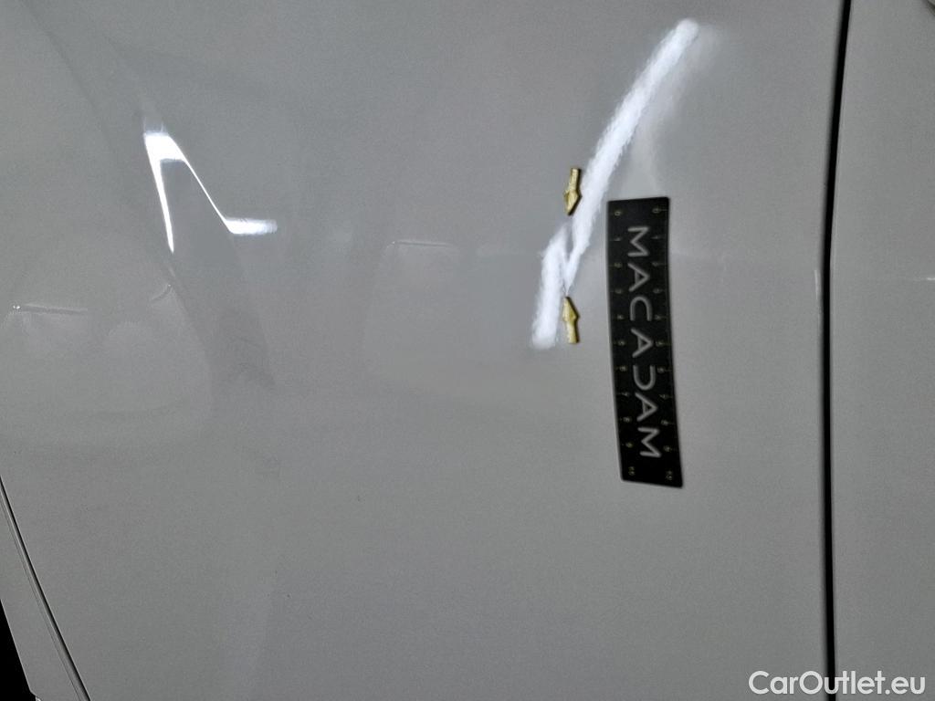 Toyota  Yaris TOYOTA  Hybride / 2019 / 5P / Berline Hybride 116h France Business #28