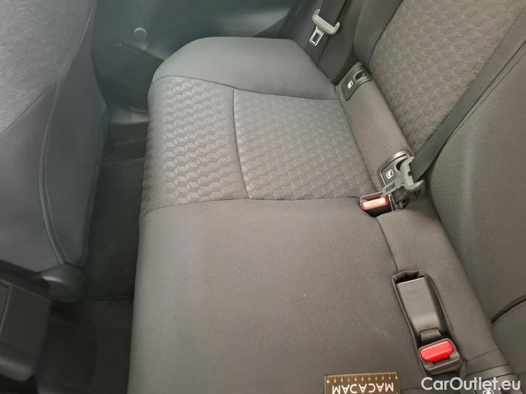  Toyota  Yaris TOYOTA  Hybride / 2019 / 5P / Berline Hybride 116h France Business #40
