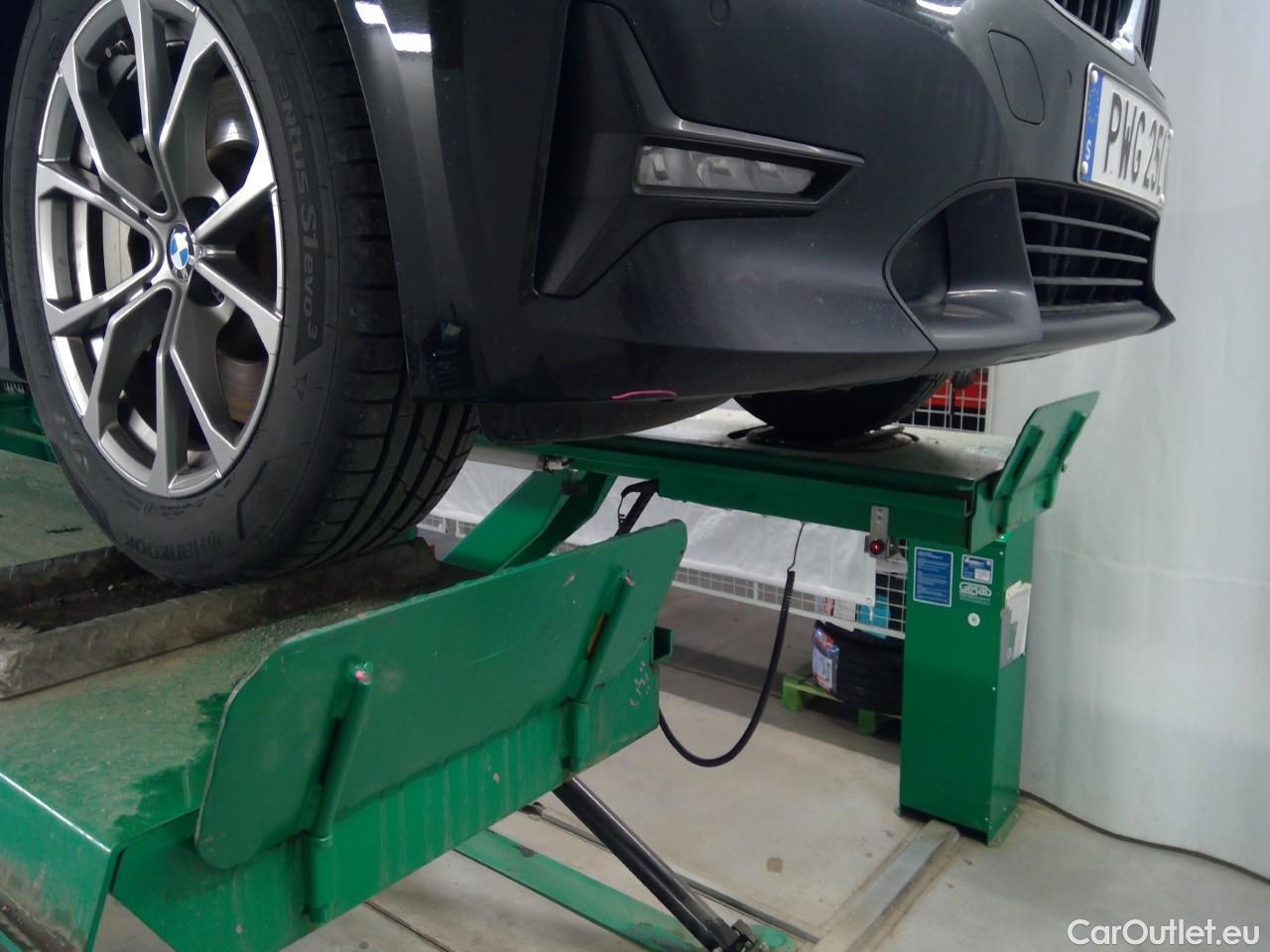  Bmw  Serie 3 330e Touring xDrive Connec.Aut #1