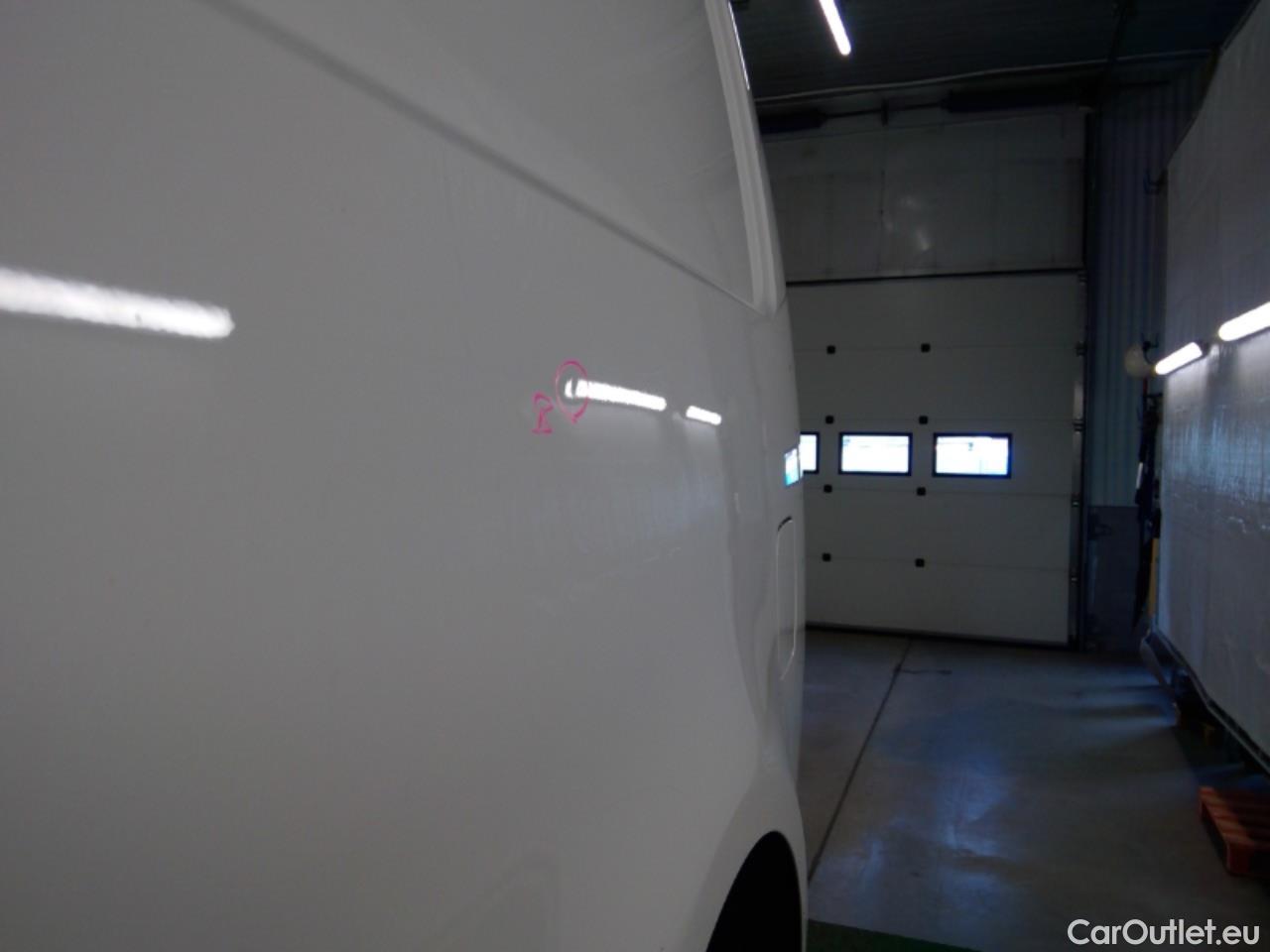  Volkswagen  Caddy  TDI 75 Maxi Aut. #6