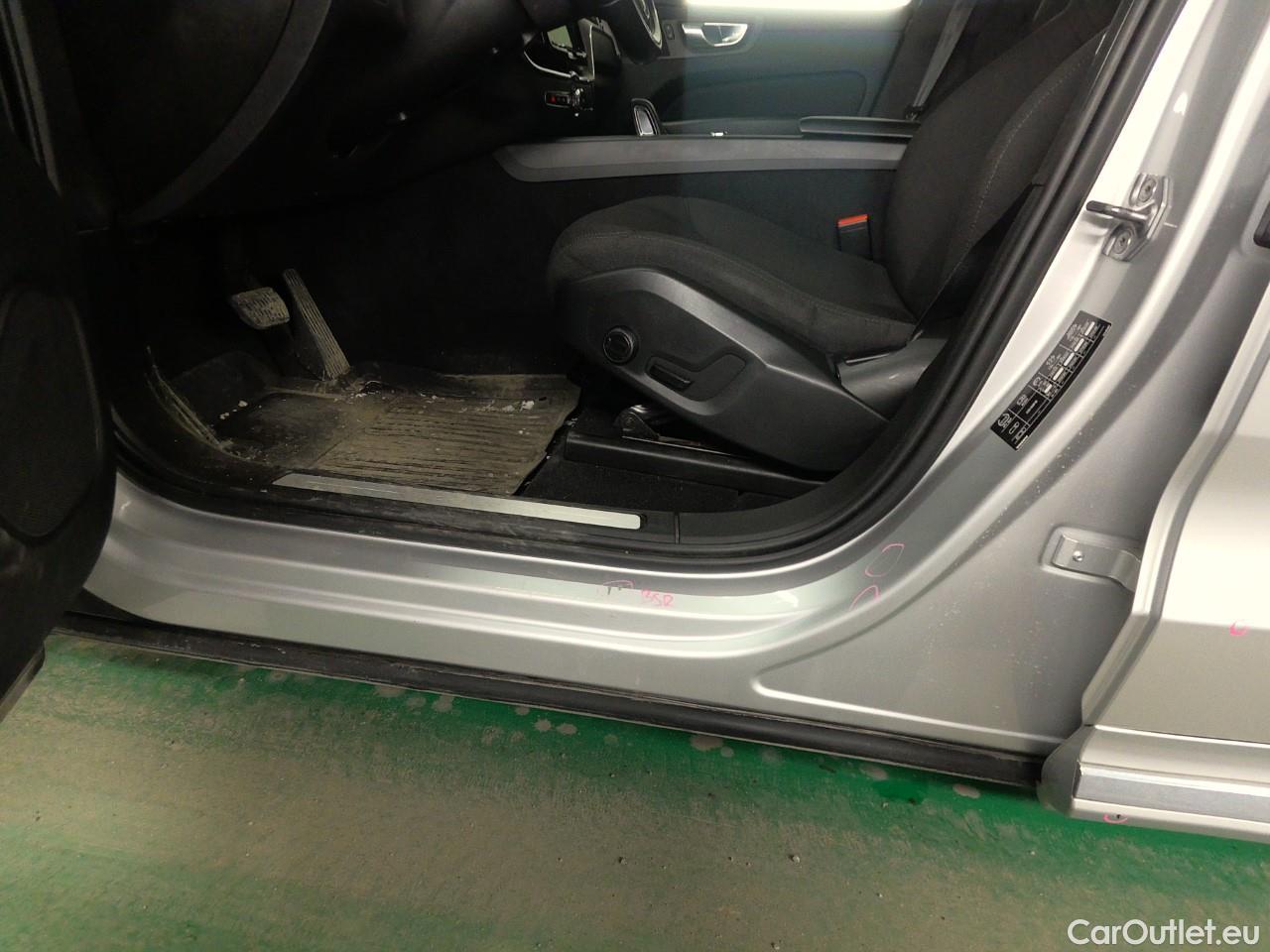  Volvo  XC60  T6 340 Ins. Expr. 4WD Aut #6