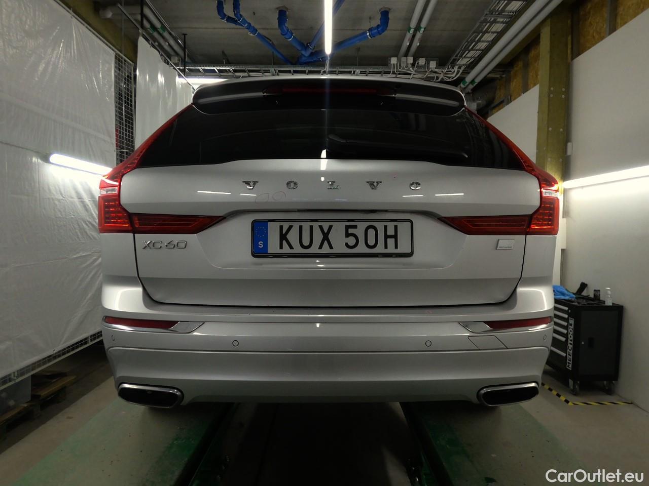  Volvo  XC60  T6 340 Ins. Expr. 4WD Aut #14