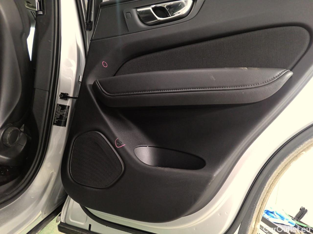  Volvo  XC60  T6 340 Ins. Expr. 4WD Aut #21