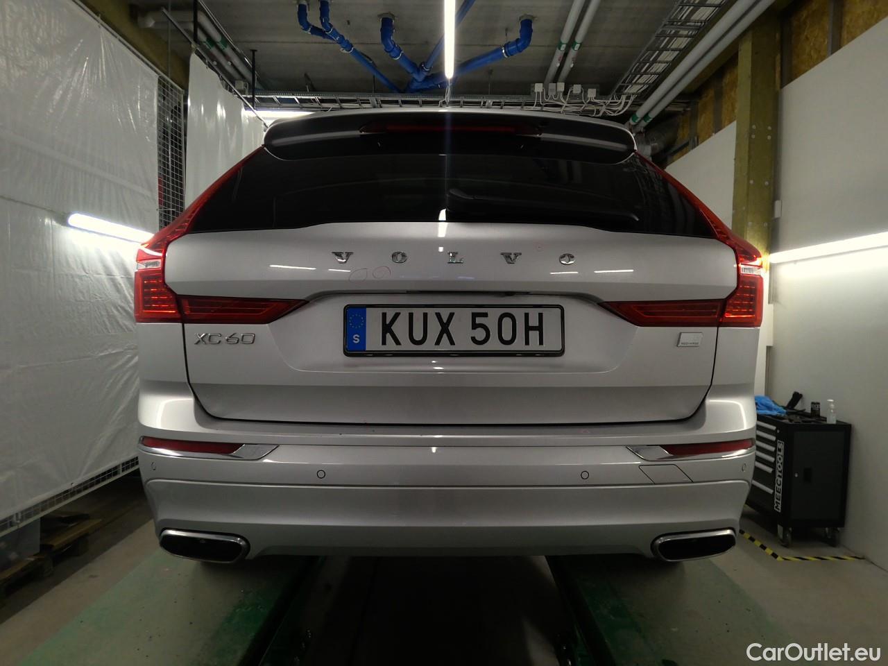  Volvo  XC60  T6 340 Ins. Expr. 4WD Aut #12