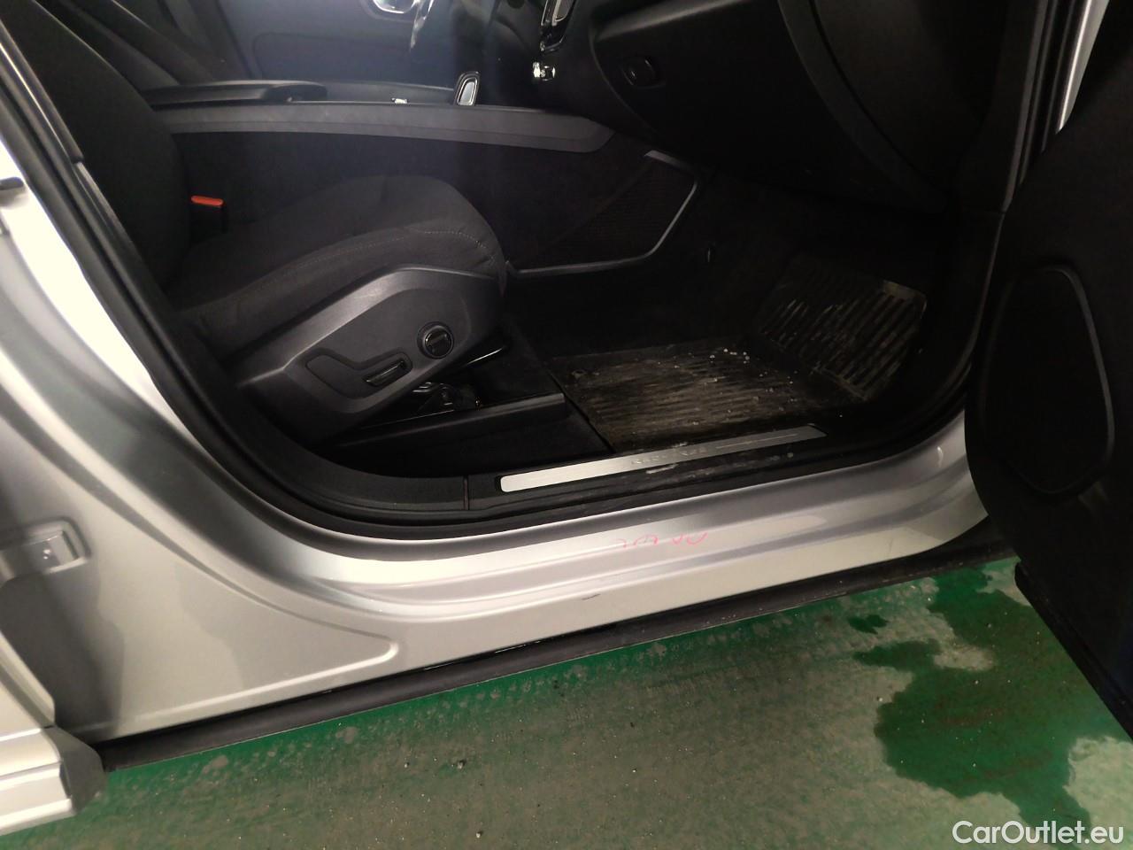  Volvo  XC60  T6 340 Ins. Expr. 4WD Aut #29