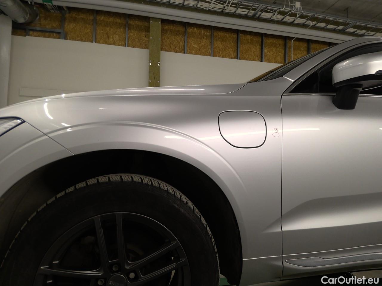 Volvo  XC60  T6 340 Ins. Expr. 4WD Aut #2