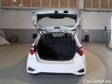  Toyota  Yaris TOYOTA  / 2017 / 5P / BERLINA 1.5 HYBRID BUSINESS #5