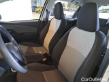 Toyota  Yaris TOYOTA  / 2017 / 5P / BERLINA 1.5 HYBRID BUSINESS #11