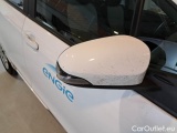  Toyota  Yaris TOYOTA  / 2017 / 5P / BERLINA 1.5 HYBRID BUSINESS #87