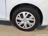  Toyota  Yaris TOYOTA  / 2017 / 5P / BERLINA 1.5 HYBRID BUSINESS #89