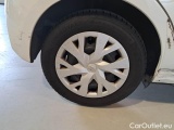  Toyota  Yaris TOYOTA  / 2017 / 5P / BERLINA 1.5 HYBRID BUSINESS #91