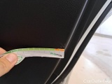  Toyota  Yaris TOYOTA  / 2017 / 5P / BERLINA 1.5 HYBRID BUSINESS #123