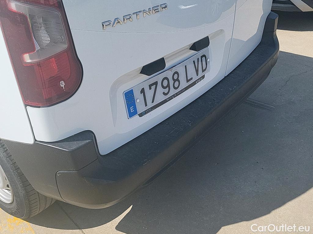  Peugeot  Partner PEUGEOT  / 2018 / 3P / furgón derivado de turismo Pro Standard 600kg BlueHDi 73kW #9
