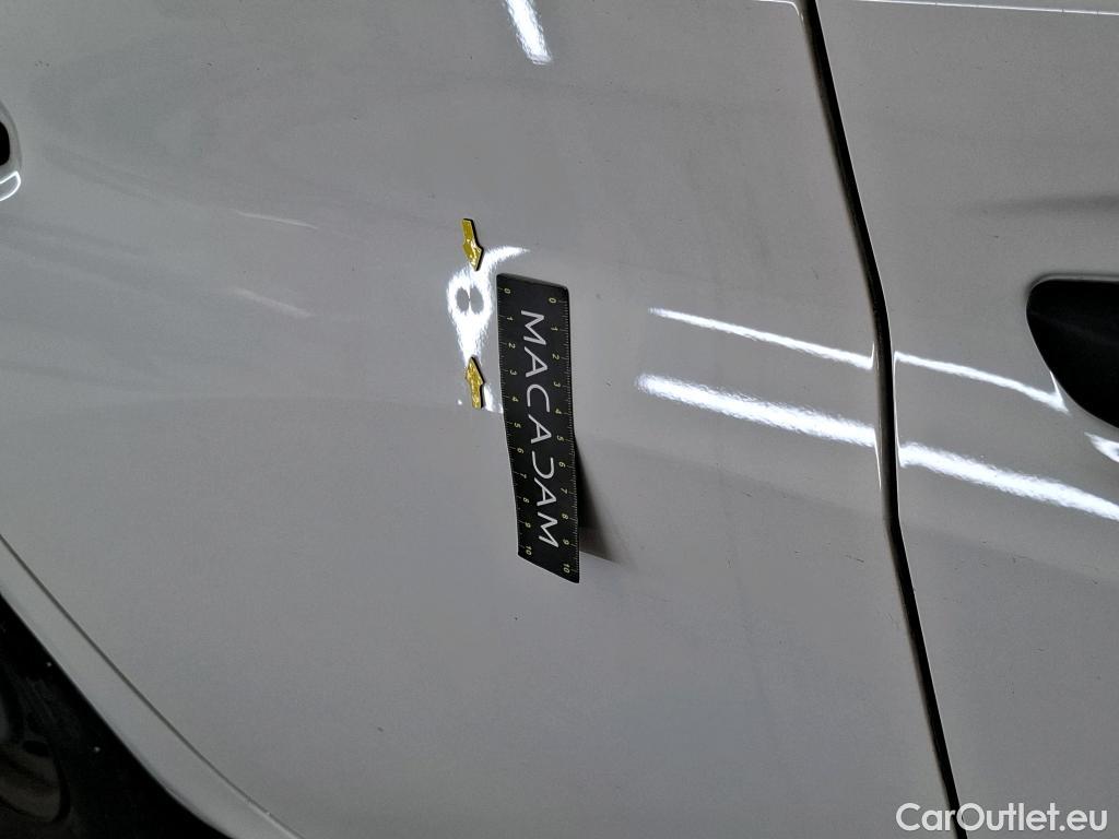  Peugeot  208  Premium 1.5 HDi 100CV BVM6 E6d #25